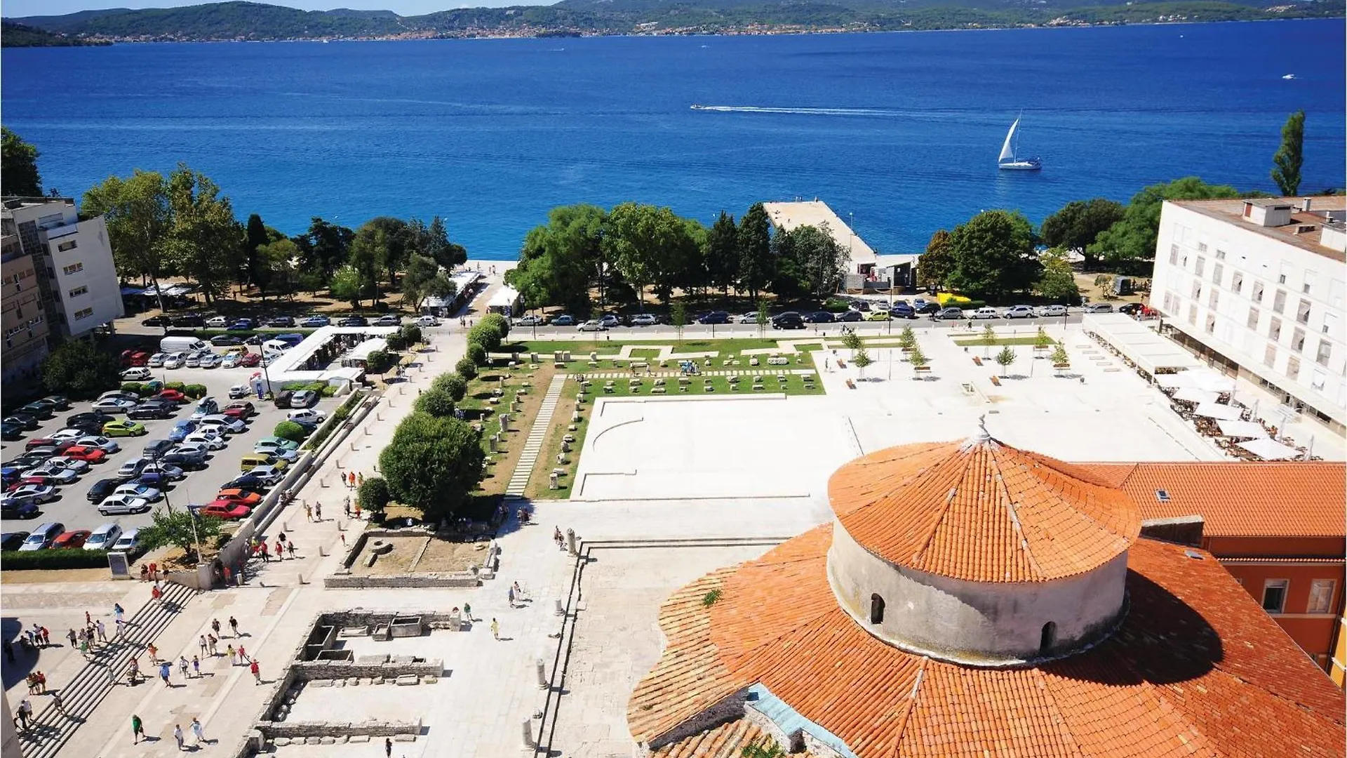 Stunning Apartment In Zadar With Wifi 0*,